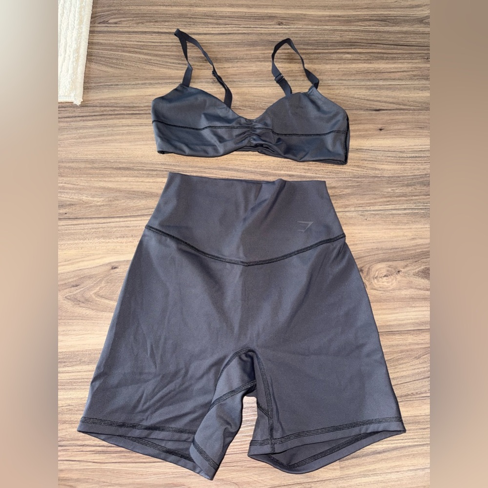 Gymshark elevate ruched sports bra and shorts